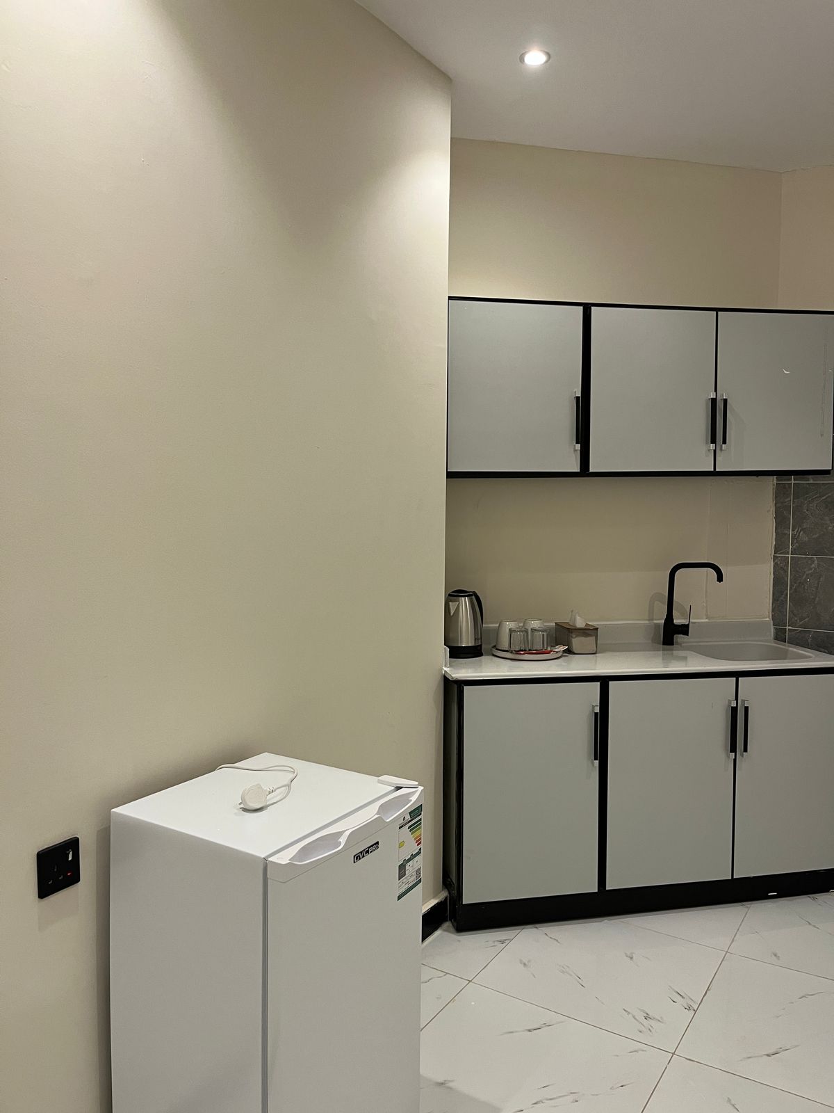 استديو راقي في حي الياسمين 113