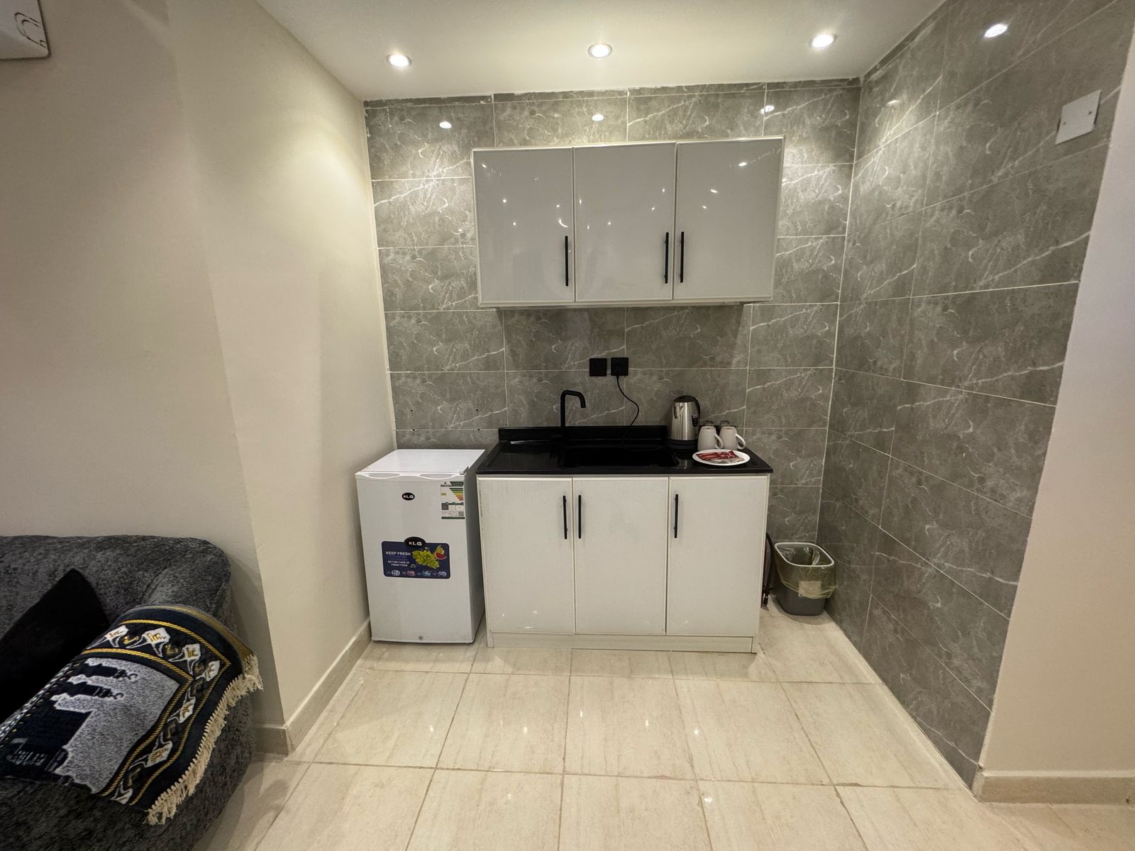 استديو مميز في حي الربيع 116